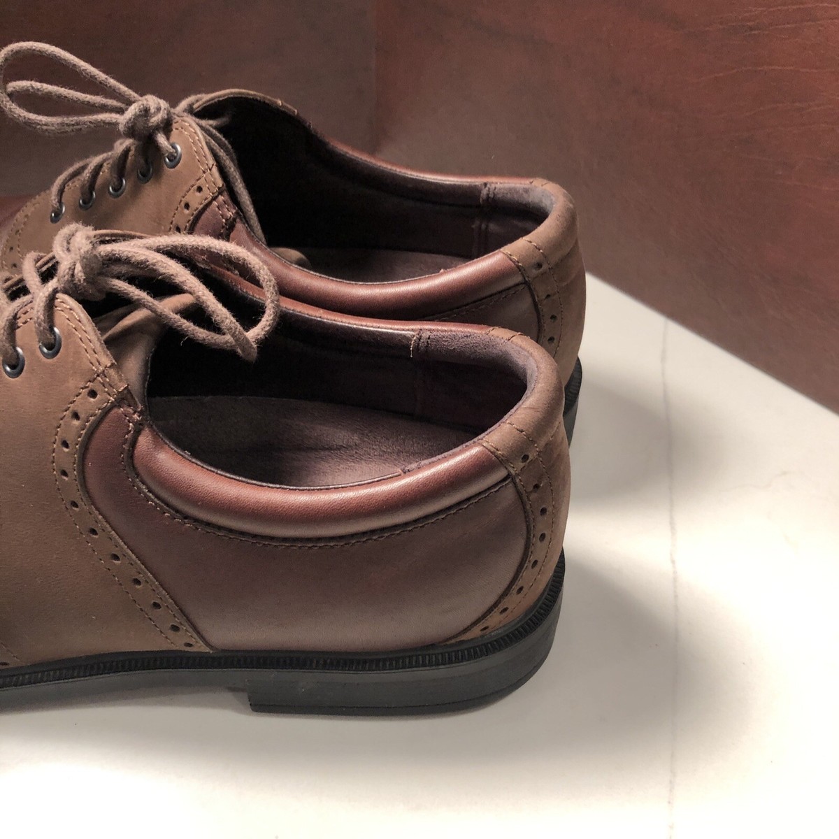 Rockport Brown Leather Saddle Wing Shoes Rockport World Tour Classic Chocolate Nubuck – 2BigFeet main image 2