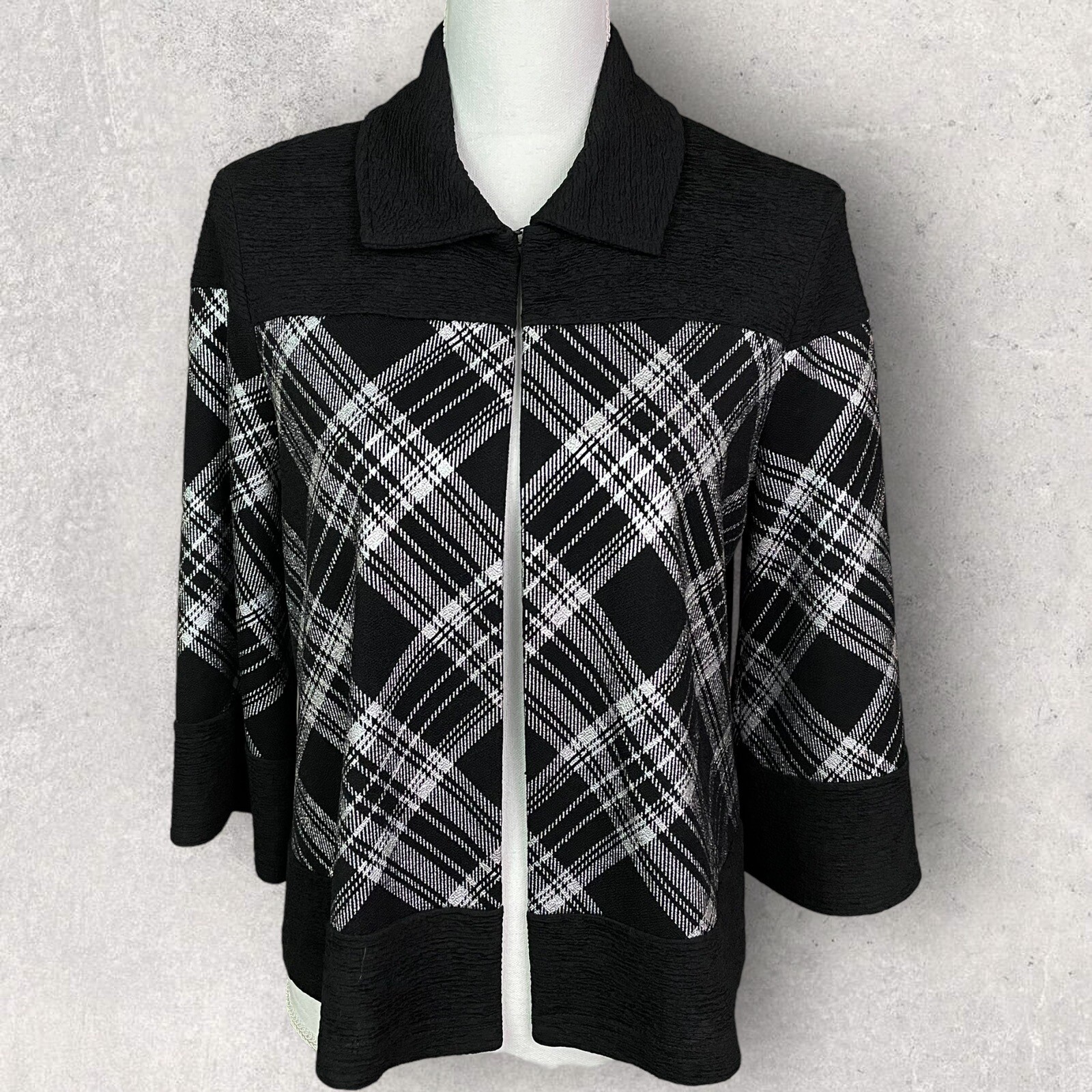 Joseph Ribkoff Silver Metallic Black Jacket Size 6 Gem