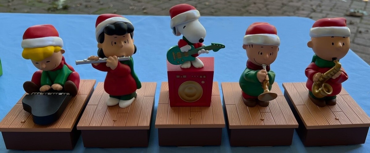 PEANUTS - Hallmark Wireless Peanuts Band ピーナッツ 海外 Amazon.com: Hallmark Snoopy Wireless Peanuts Band : Home