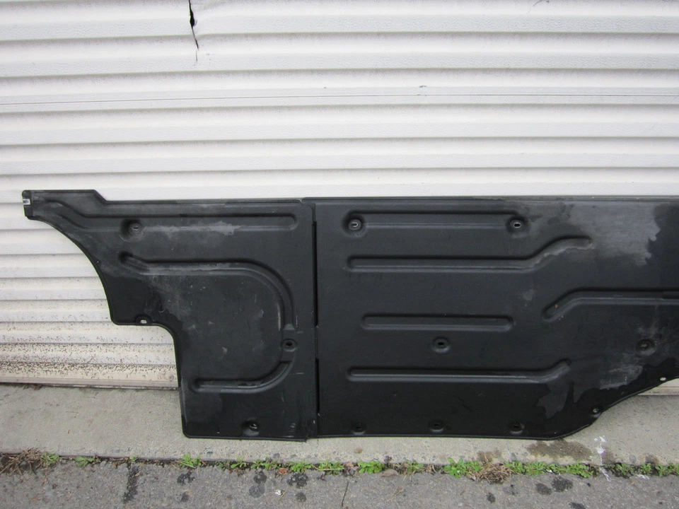 Protector contra salpicaduras debajo de la cubierta de la carrocería nn801148 BMW 745Li 760Li 2002 2003 2004 2005 Foto 4 de 4