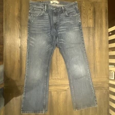 Levi Jeans Mens 34x30 Boot Cut 527