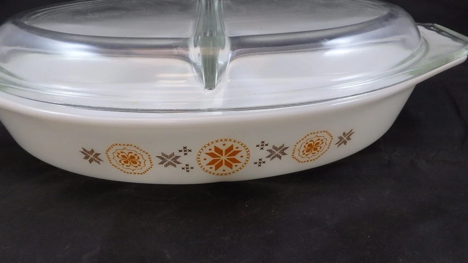 Vintage Pyrex Divisé Casserole avec Couvercle Ville Et Pays 1 1/2 Quart - Photo 3/4