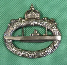 Imperial German World War I Naval Kriegsmarine U-Boat Submarine Badge