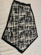 WOMENS PULL ON SKIRT SIZE M