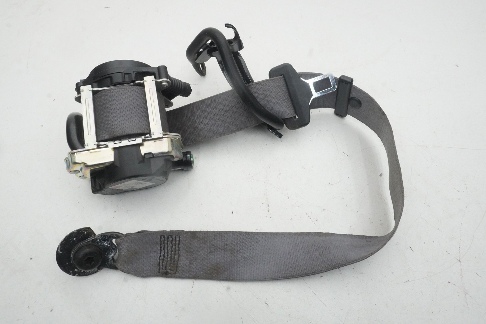 Front Left Driver Seat Belt Retractor Gray 72117471157 OEM BMW i8 2014-20