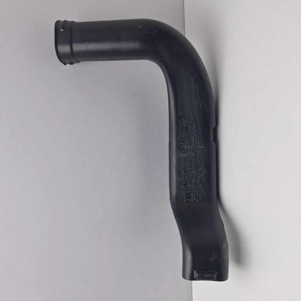 2011-2012 Saab 9-4X Rear Passenger Side Floor Air Outlet Duct 25879392 - Image 2 of 4