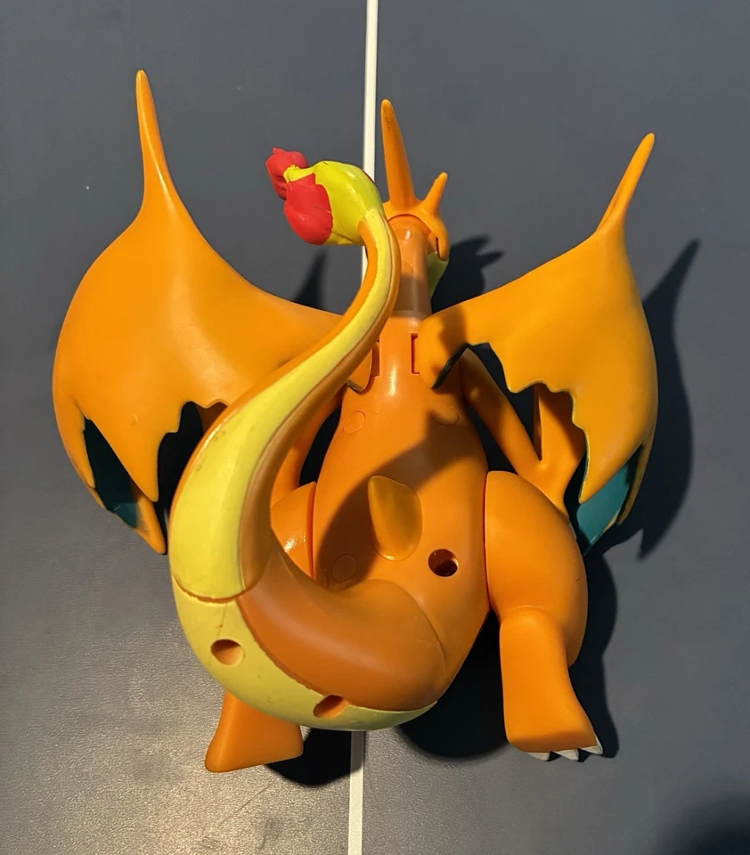 Лот из 10 б/у фигурок Mega Charizard X Y Chamander Charmeleon - Изображение 2 из 2