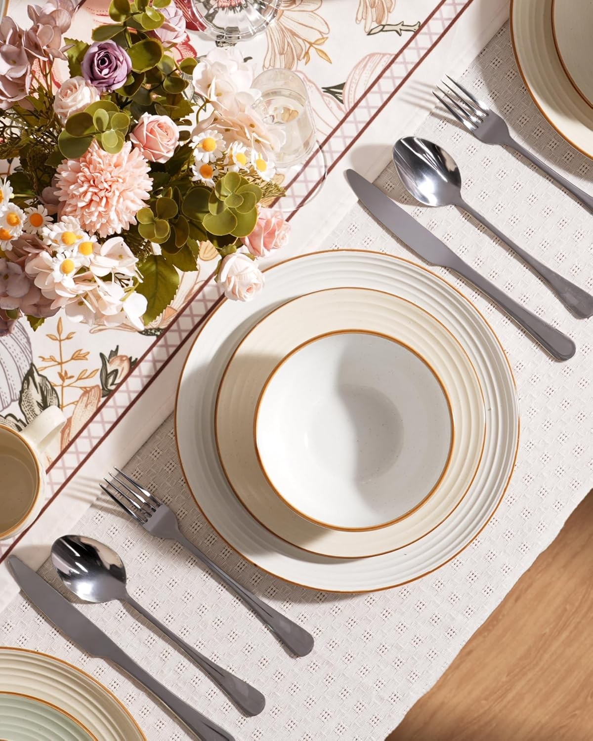 Famiware Jupiter Dinnerware Set, Plates and Bowls 4-Set(12pcs), Light Green 