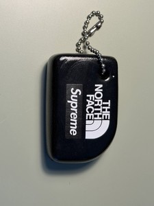 Supreme Floating Keychain | eBay