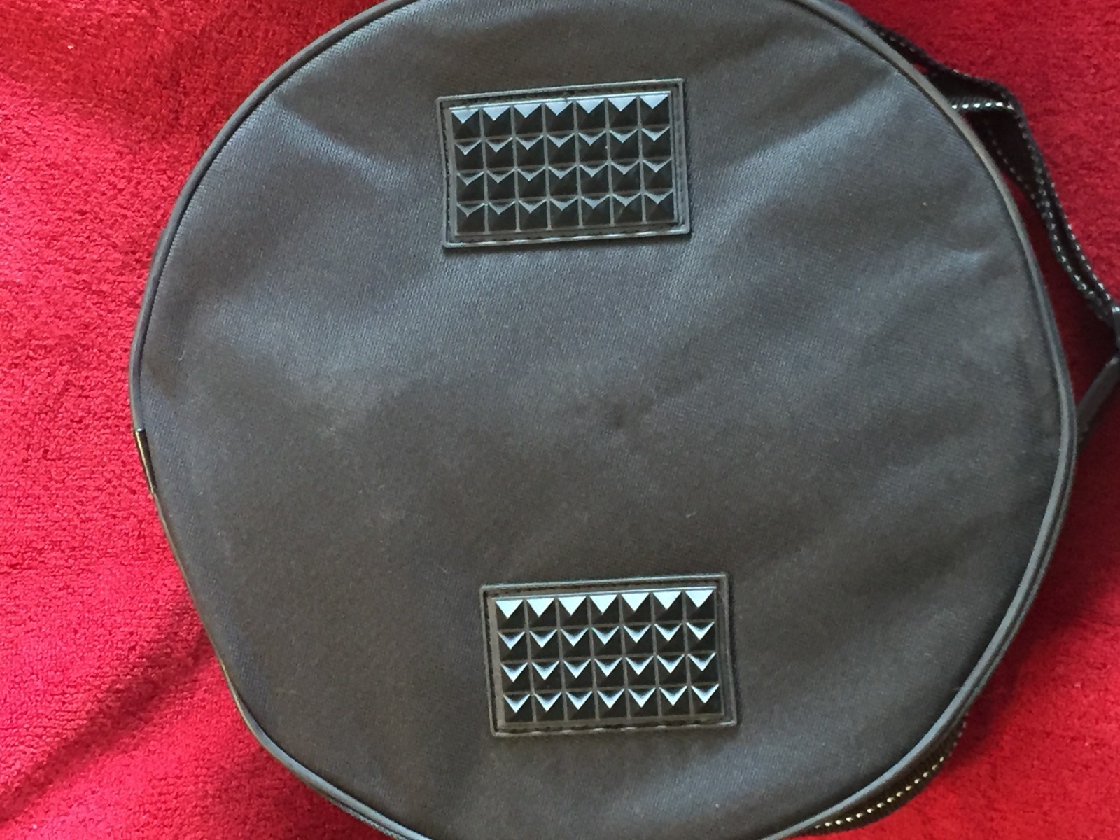 JIM BEAM 5 PIECE INSULATED COOLER AND MINI GRILL SET IN EASY CARRY BAG