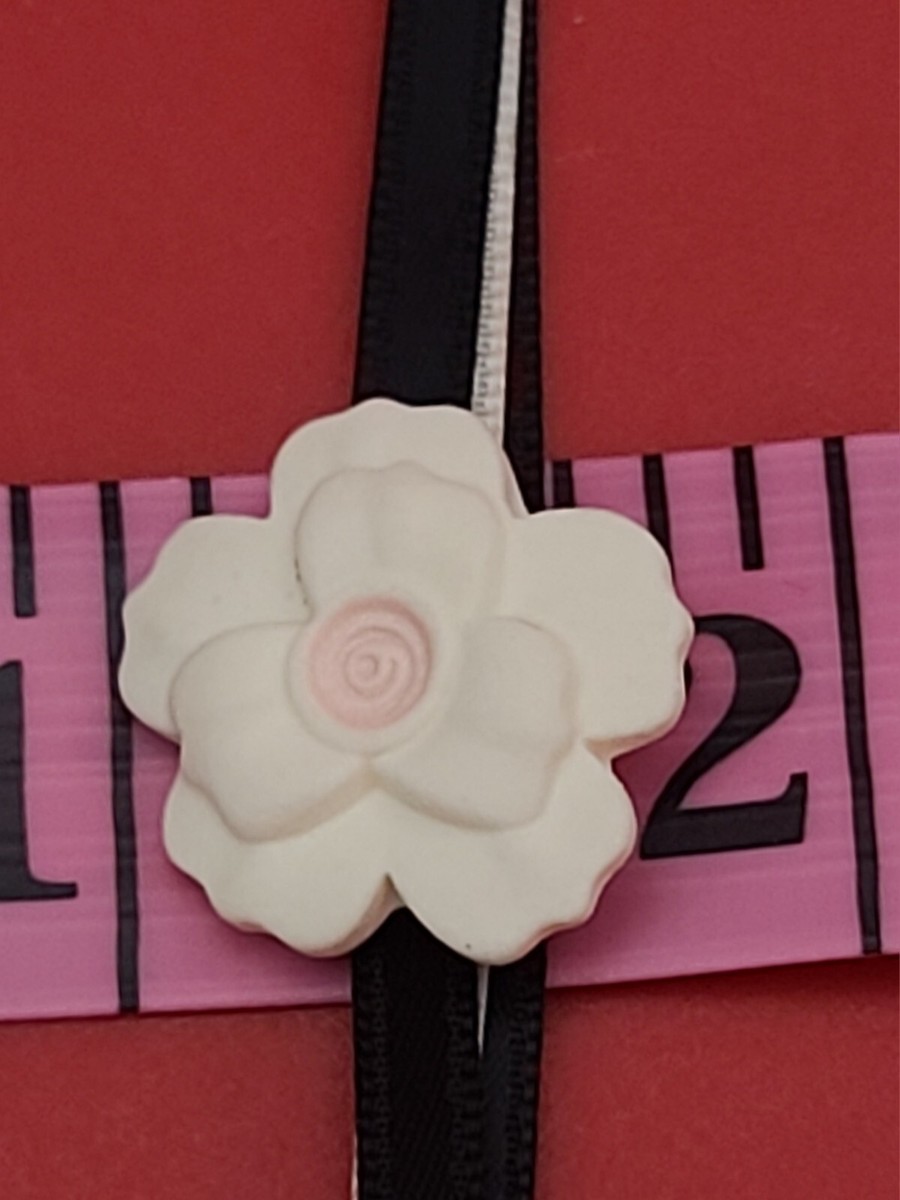 Dolce And Gabbana Flower Ribbon Bracelet With Pouch And Box Dolce And Gabbana Flower Ribbon Bracelet With Pouch And Box