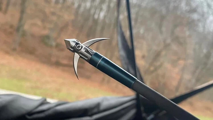 Tiro con arco con bandera negra - Hemorragia - Fijo - 4 hojas - 100 granos - Paquete de 3 piezas - Cabeza ancha Foto 2 de 3