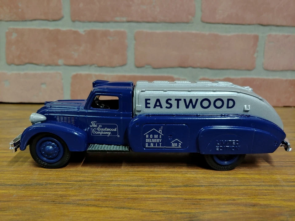ERTL 1939 Dodge Airflow Eastwood Home Delivery Unit Truck Die Cast Coin Bank  - Image 2 of 4