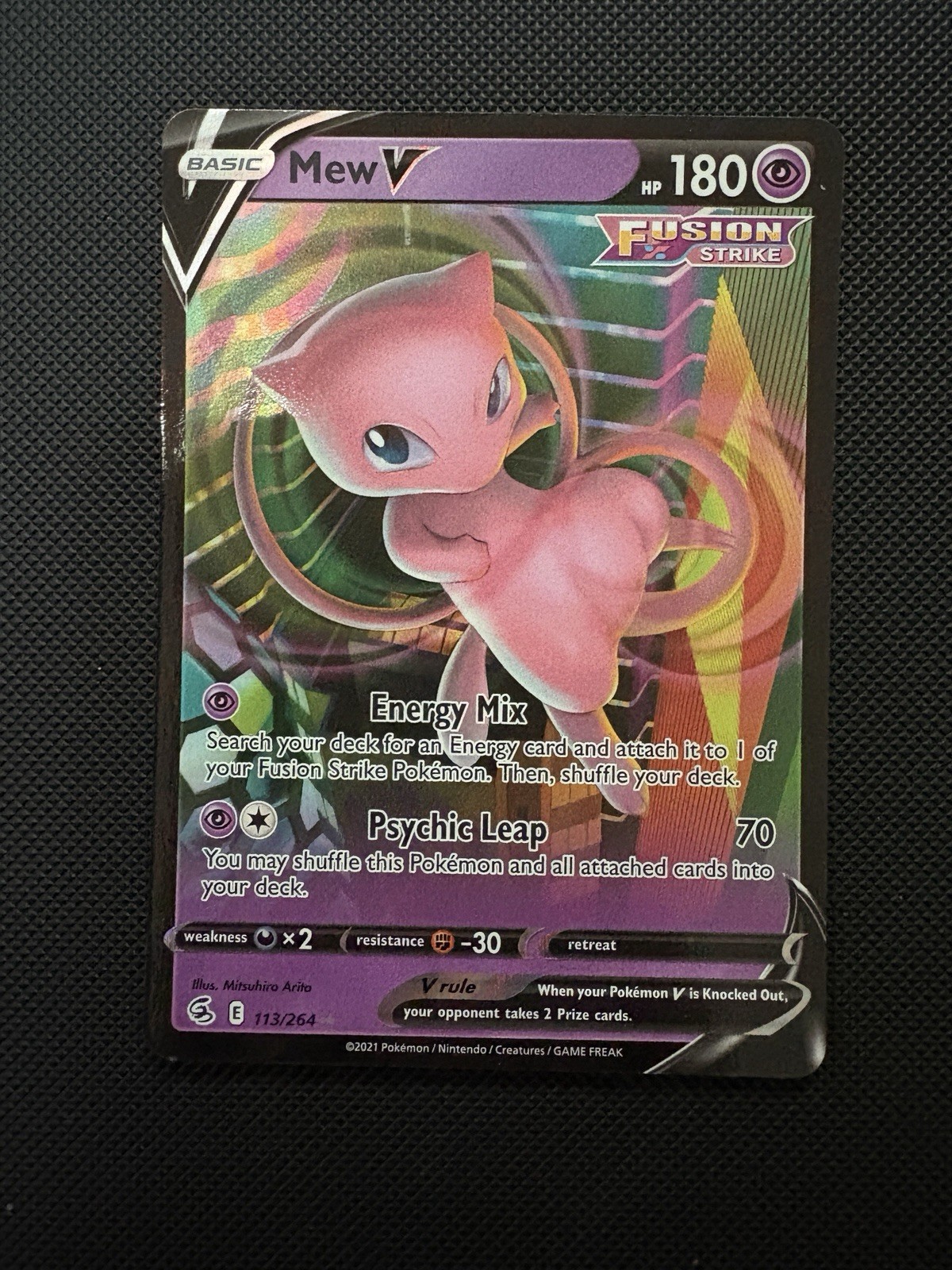 Pokemon Mew v Fusion Strike Ultra Rare Holo Card 113/264