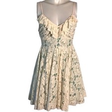 CHELSEA & VIOLET GREEN & CREAM LACE DRESS