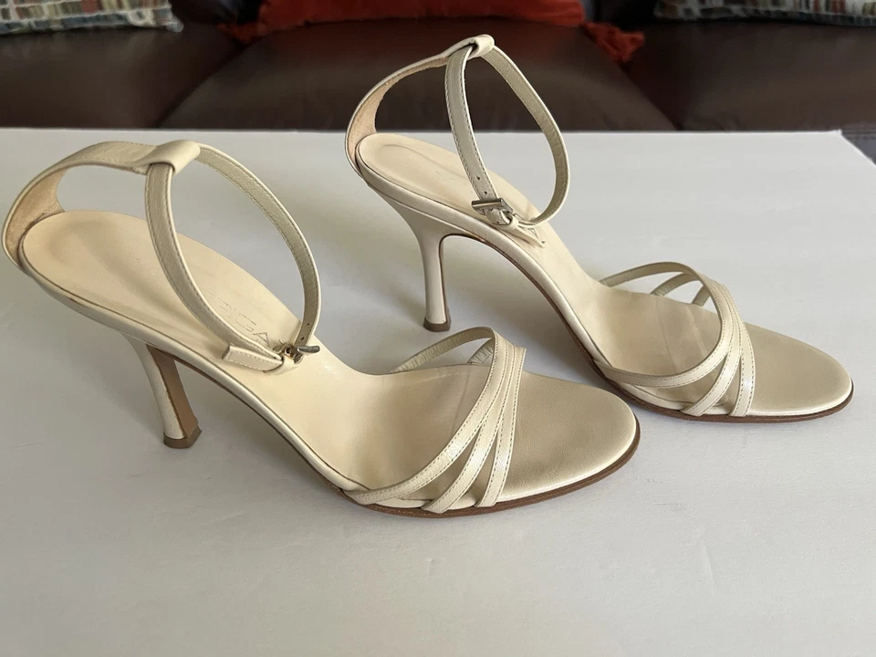 Zapatos Via Spiga para mujer 8M beige tacón con tiras cuero ajustados beige Foto 2 de 4