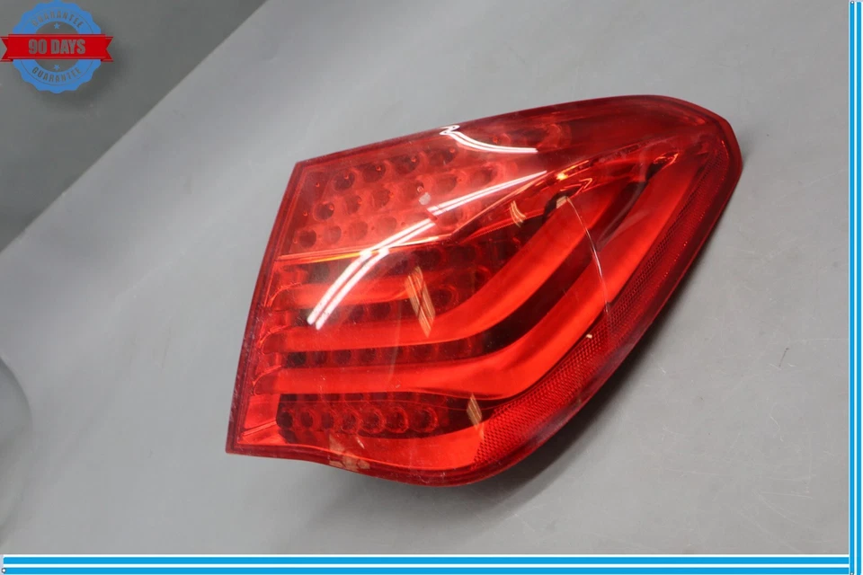 09-12 BMW F01 F02 750i 750Li Right Side Outer Tail Light Lamp 7182202 Oem - Image 3 of 4