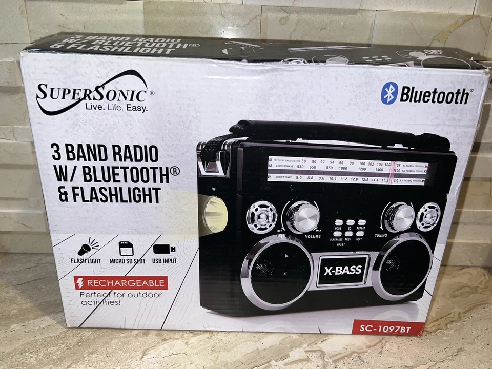 Supersonic SC-1097BT 3 Band Radio With Bluetooth, Flashlight AM/FM/SW  Black - Image 3 of 4