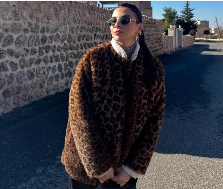 ZARA NEW WOMAN ANIMAL PRINT FAUX FUR COAT LEOPARD Size L Ref:8073/270 - Image 3 of 4