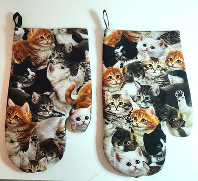 Set of 2 Handmade Oven Mitts Gloves Cats Kittens USA  12'' X 7'' NEW PAIR