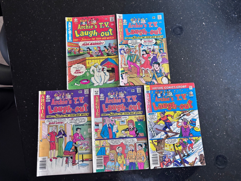 Archie's TV LAUGH-OUT Lot Of 5-JOSIE & PUSSYCATS IN ALL-SABRINA-GGA-DAN DECARLO