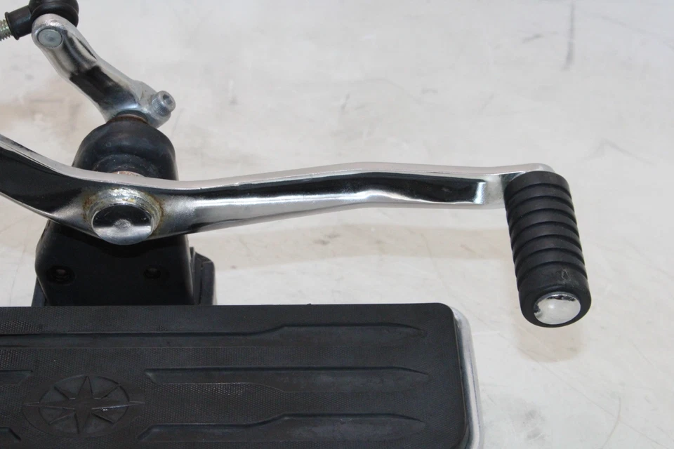 01-03 YAMAHA ROAD STAR XV1600A 原始设备制造商 左脚休息 带变速器 PEGS — 第 2/4 张图片