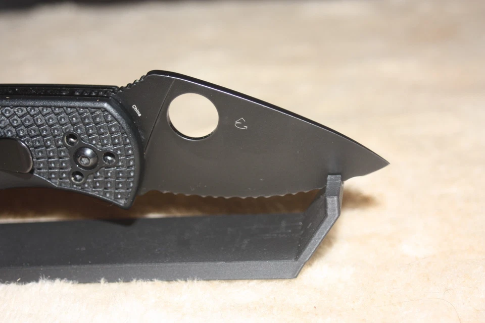 Spyderco Ambitious Serrated Near Mint Never Carried - Image 4 of 4