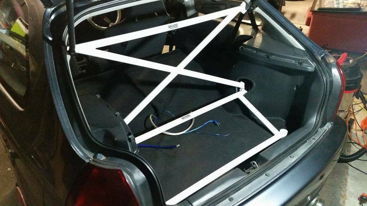 Ultra Racing 4-Point Rear C Pillar Bar X Cross for Honda Civic EK8 