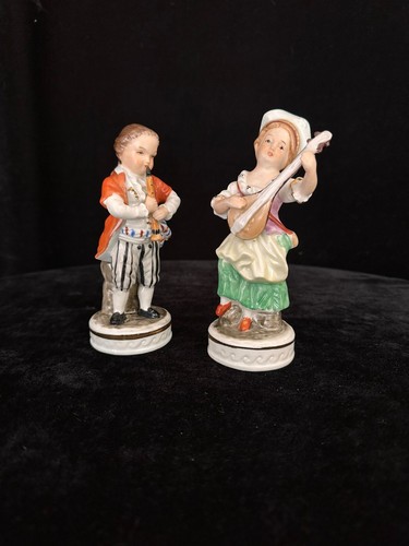 Pair of Antique Italian Victorian Porcelain Figures - Picture 7 of 9