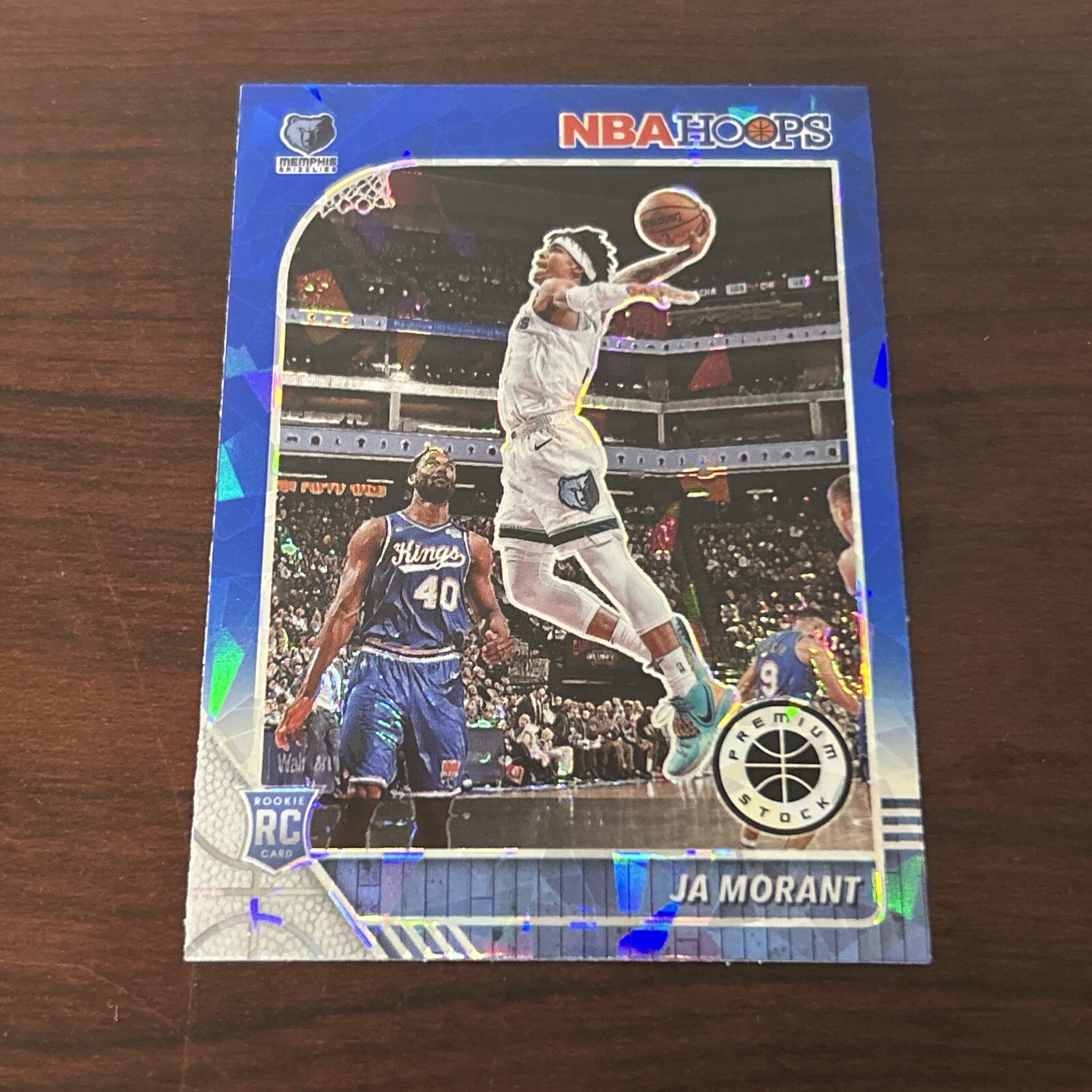 2019-20 Hoops Premium Stock Ja Morant Rookie Blue Cracked Ice Prizm Memphis RC