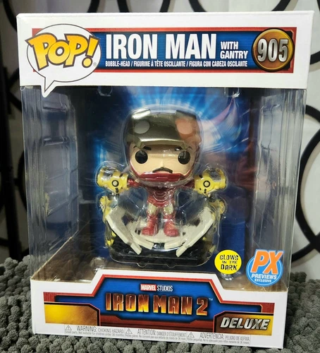 Funko POP! Marvel Studios Iron Man 2 Deluxe Iron Man with Gantry #905 [Glows] PX