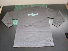 Local Motion T-Shirt Men's Size M Gray Long-Sleeve Wave Graphic
