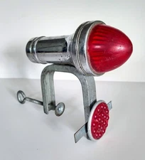 Vintage Bicycle Bike Rear Red Chrome Light Battery Operated w/Clamp & Reflector 