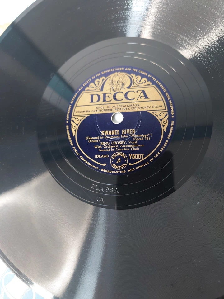 Bing Crosby 78 RPM Record - It's Easy to Remember / Swanee River Decca Y5007 NM! - Image 4 of 4
