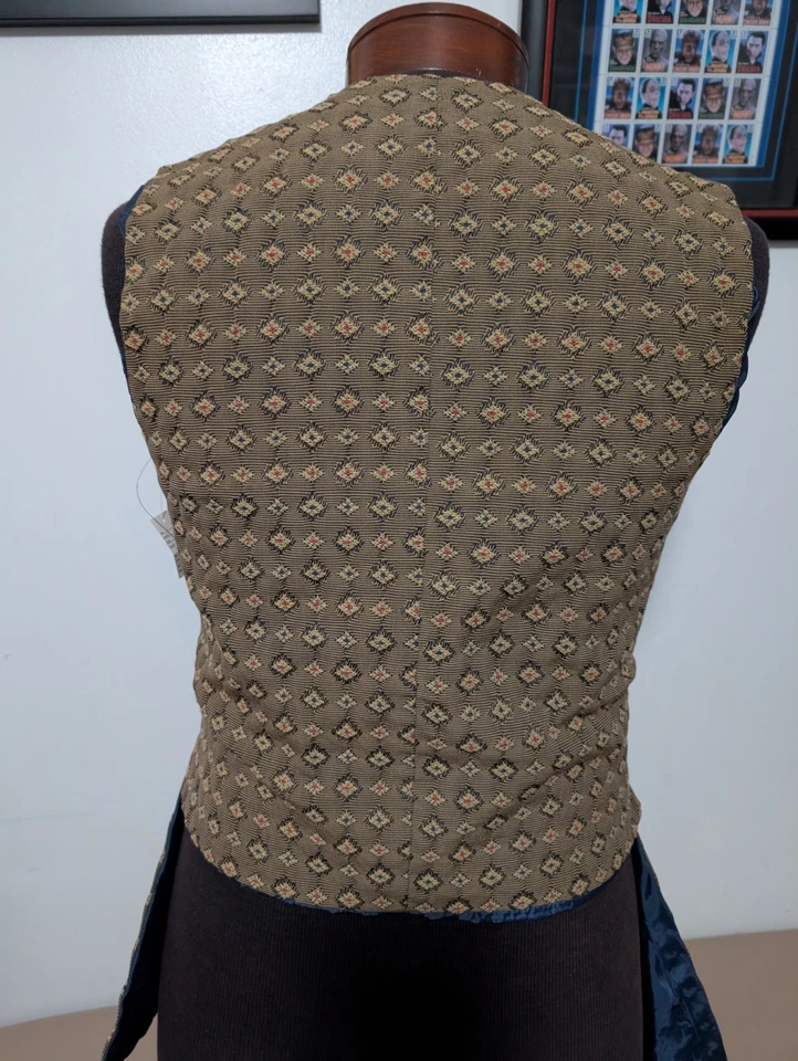 Chaleco colonial hecho a mano Foto 2 de 4
