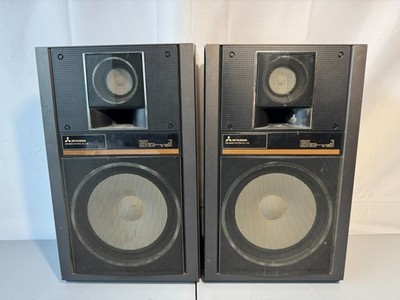Mitsubishi SS-L70 Bookshelf Speakers Vintage Home Audio 35w 8 OHM