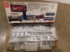 ORIGINAL 1981 AMT 1:25 Kit PK-4181 REGGIE JACKSON 1963 AVANTI  SEALED BAGS NEW — photo 2