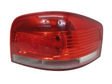 Rückleuchte Rücklicht rechts passt für AUDI A3 (8P1) 3.2 V6 QUATTRO