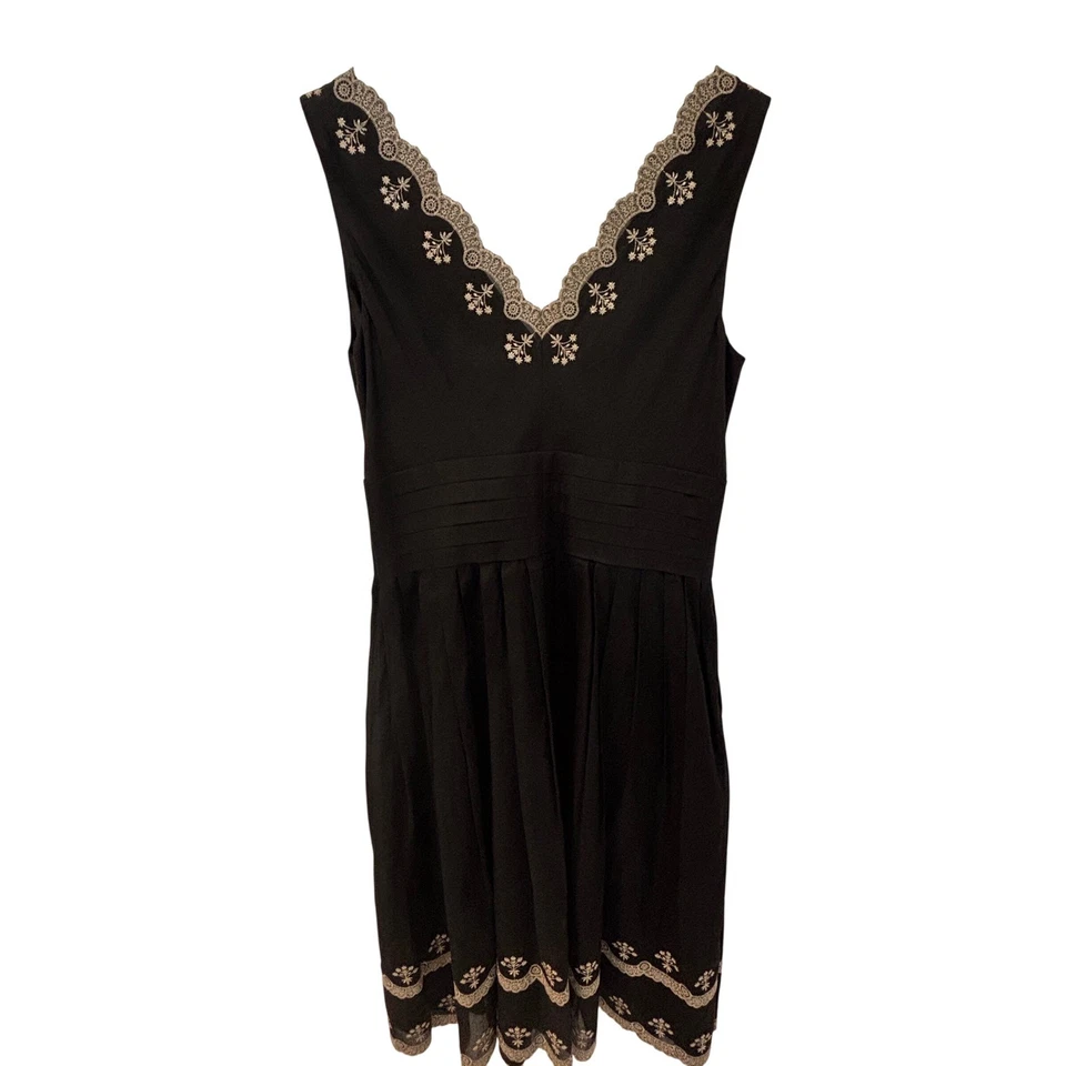 Ann Taylor Black Dress Sleeveless V Neck Gold Silk Embroidered Cocktail Party - Image 3 of 4