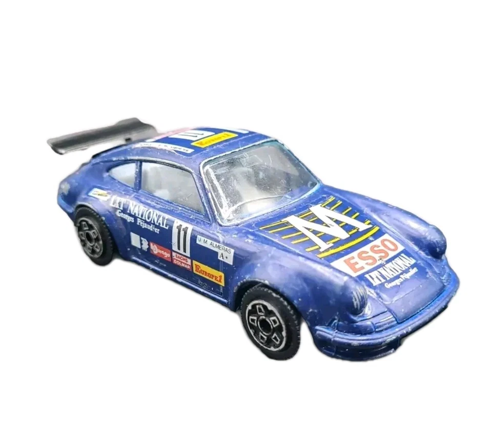 Figura de coche de carreras modelo fundido a presión Burago Italia Porsche 911 Esso escala 1/43 PUBLICACIÓN GRATUITA Foto 2 de 4