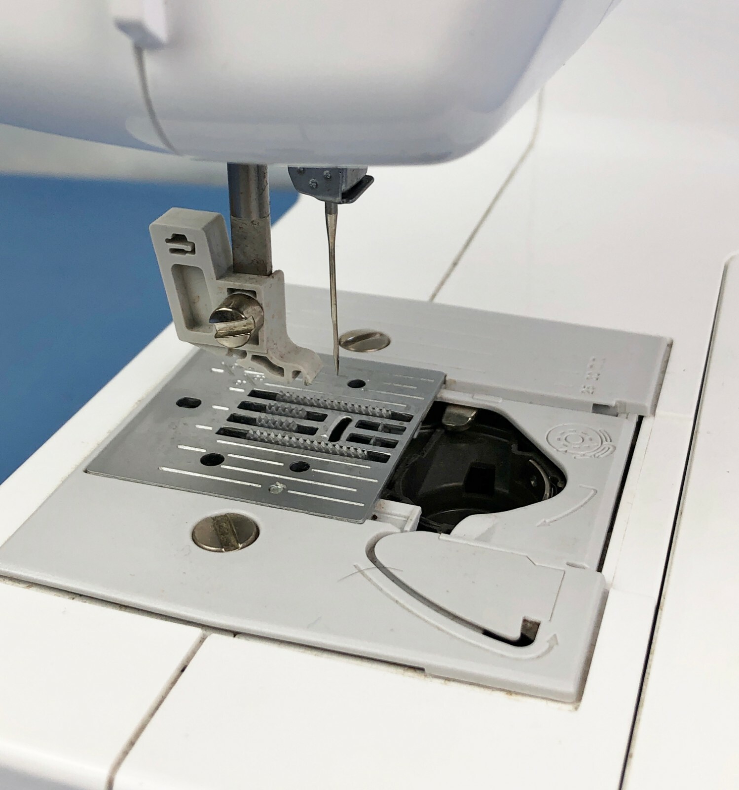 For Sale - Brother JX2517 Electronic Sewing Machine FOR