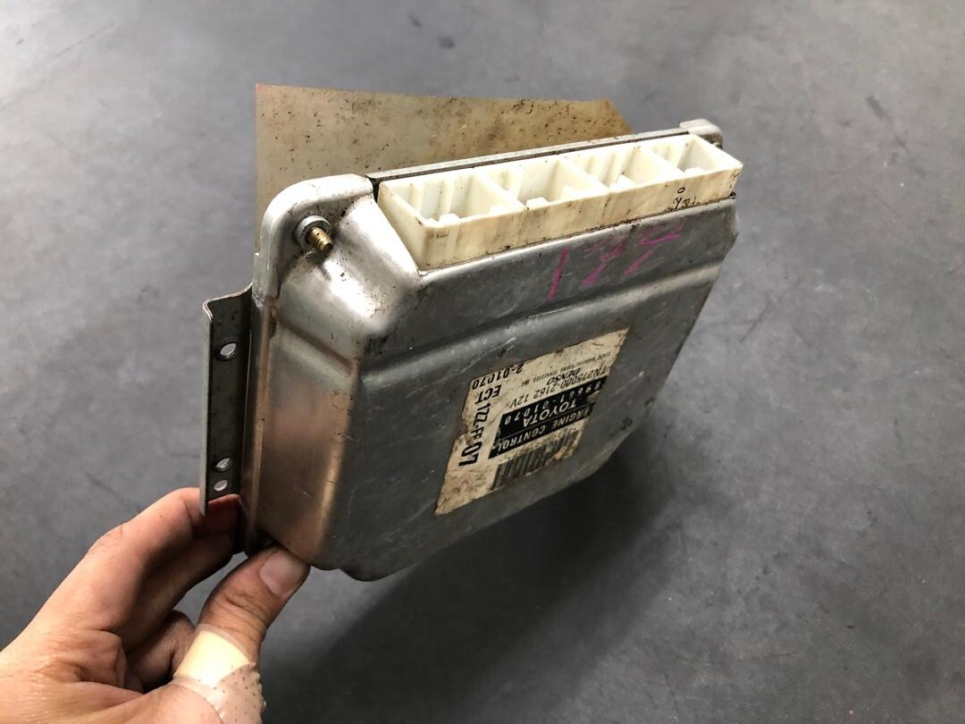 TOYOTA VOLTZ ZZE136 Engine Control Unit ECU 1ZZ-FE ECT 89661