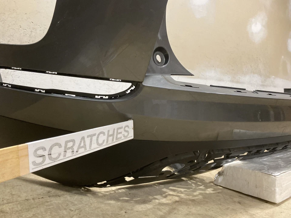 Cubierta de parachoques trasero Land Rover Range Rover Velar 2017-2018 OEM de fábrica Foto 3 de 4