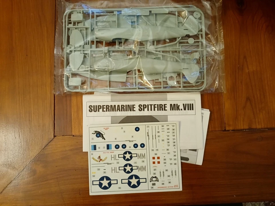 Airfix Spitfire Mk VIII   1/48 Sealed Sigillato - Immagine 2 di 2