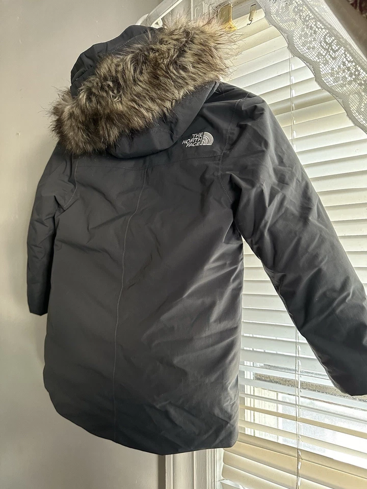 The North Face Girls Size 5 Color Grey  Parka  - Image 2 of 4