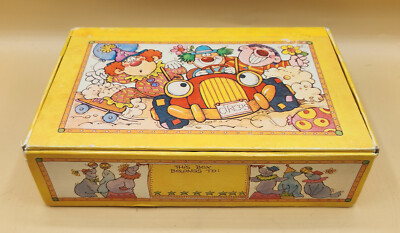 Vintage 1980 CIRCUS CLOWN PENCIL BOX by General Box Co. 8.5'' x 5.5'' x 2.5''