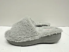 Easy Spirit women size S (5-6) slip on gray faux fur  open toes slippers