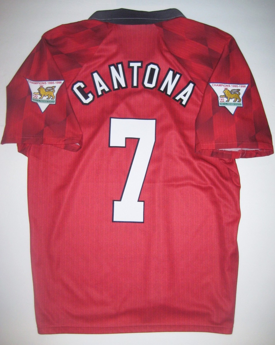 ウェア Umbro Manchester United CANTONA 7 90s 90s Vintage 1993/95 Umbro Manchester United Cantona #7