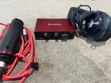 scarlett solo 3rd gen with compatible mic and headphone
