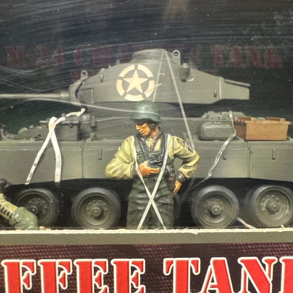 Ultimate Soldier/Motorworks 1:32 M-24 Chaffee Tank W/2 Crewmen - Image 2 of 4